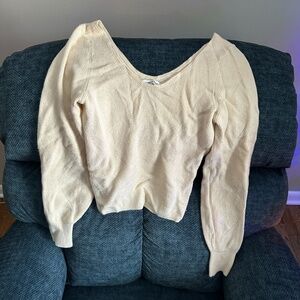 Abercrombie & Fitch cropped sweater